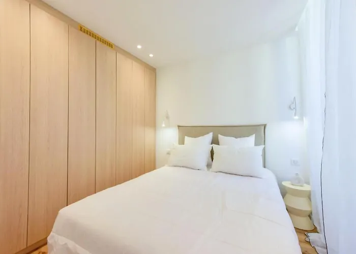 2p De Standing A 100m Du Palais - 2p De Standing A 100m Du Palais Mae-2683